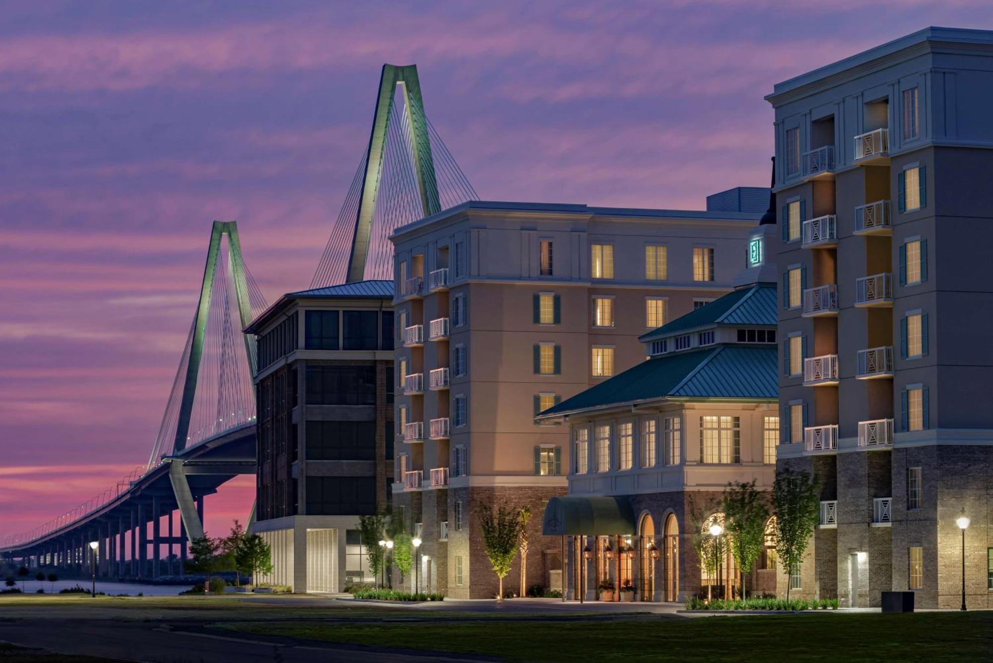 Embassy Suites By Hilton Charleston Harbor Mt. Pleasant Mount Pleasant Exterior photo